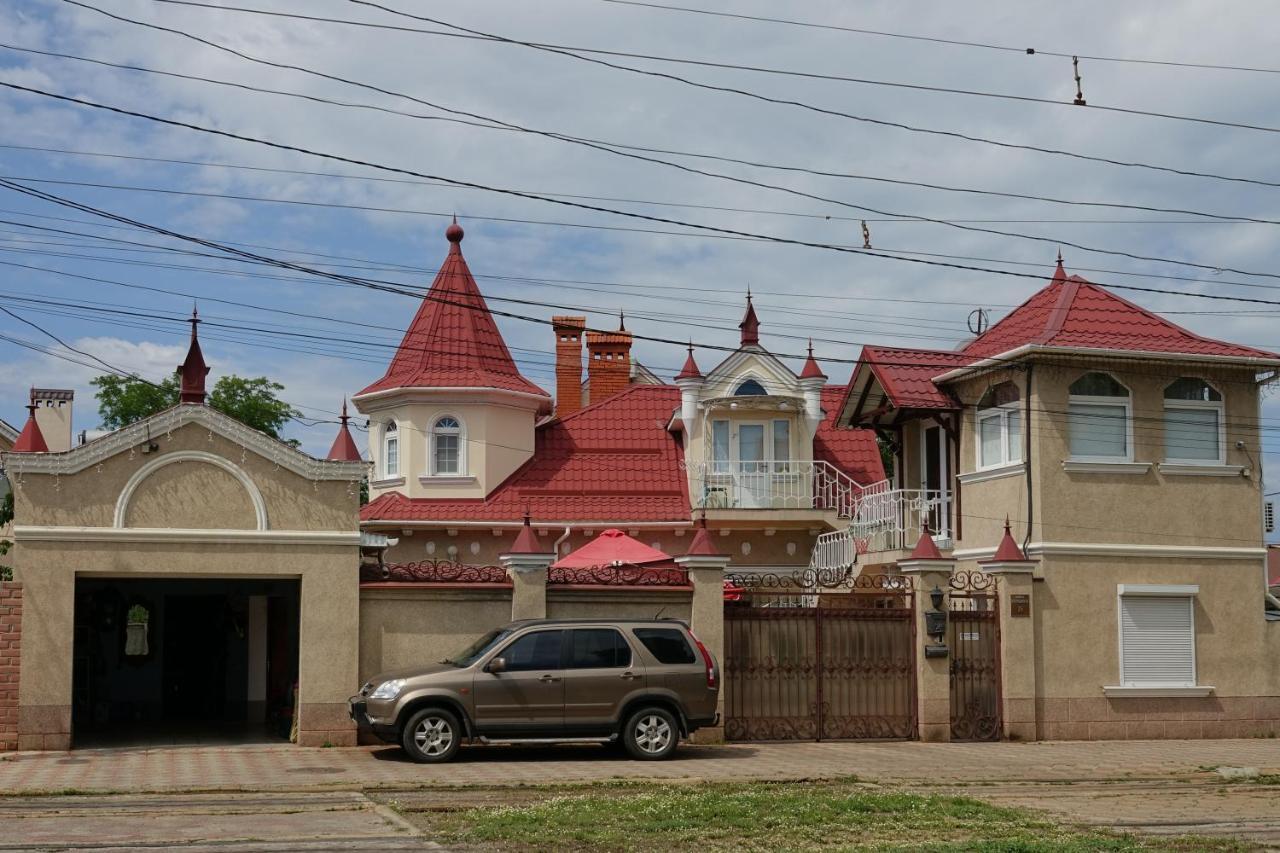 White House Apartments Odesa Exterior photo