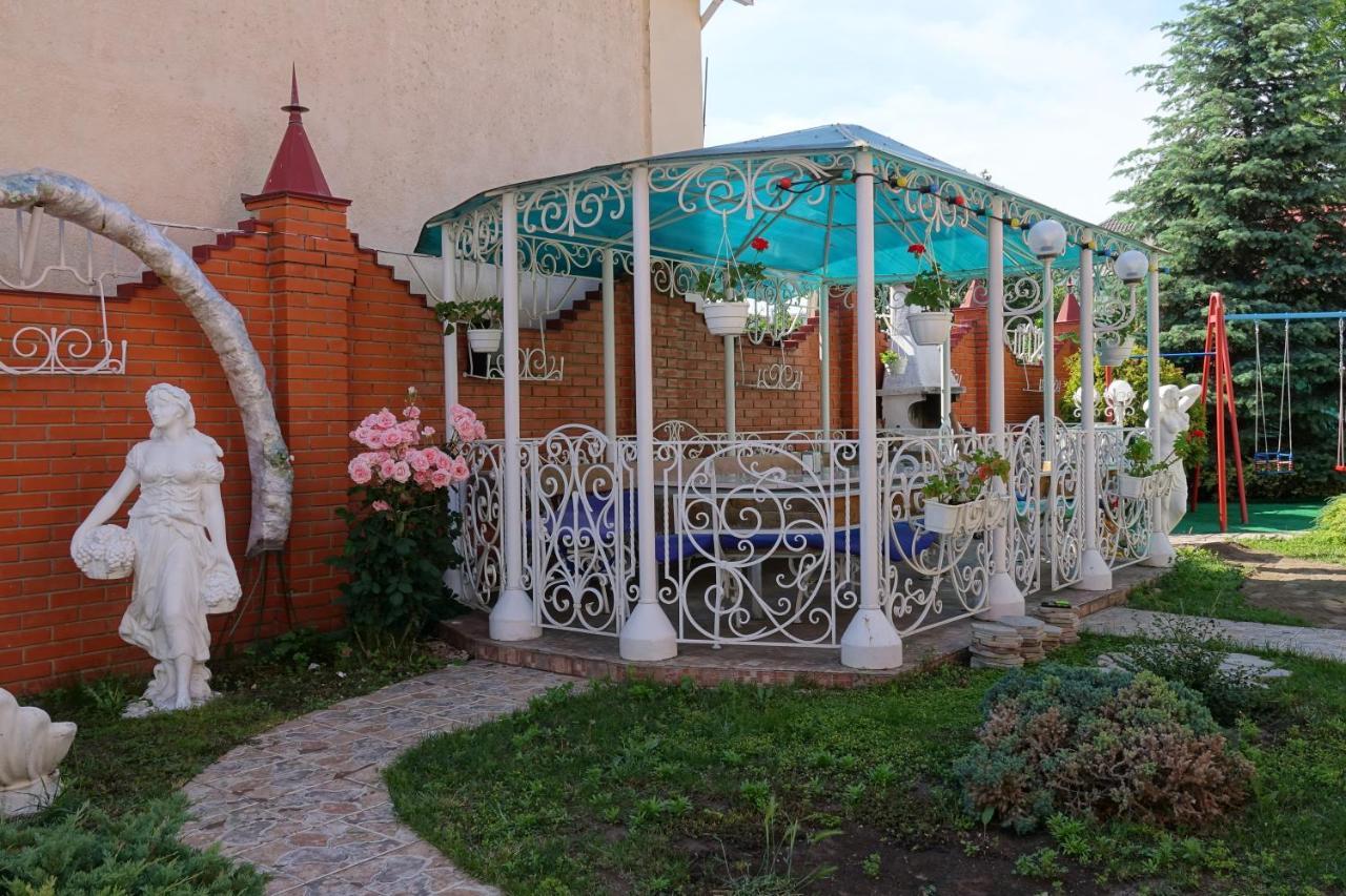 White House Apartments Odesa Exterior photo