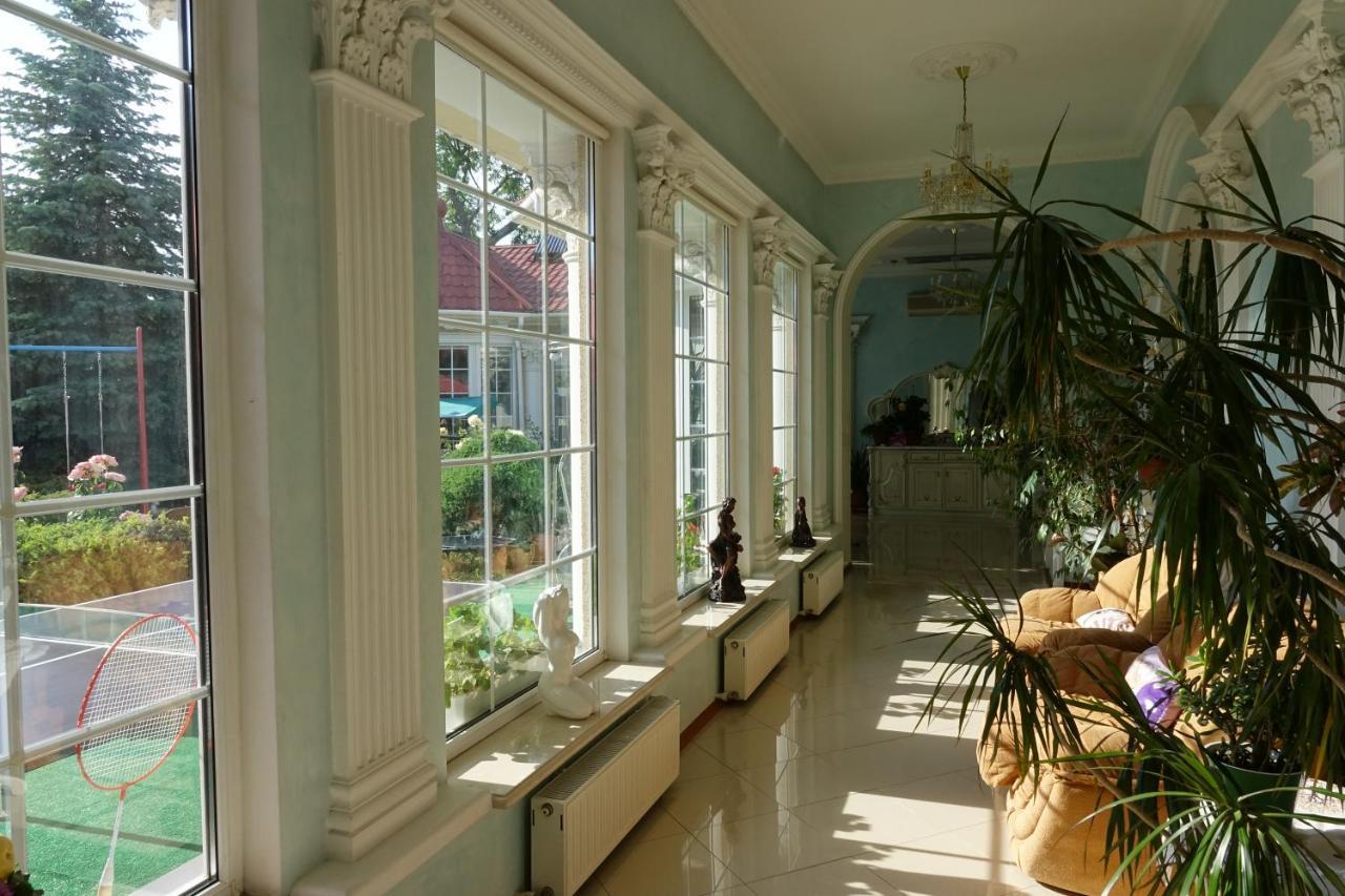 White House Apartments Odesa Exterior photo