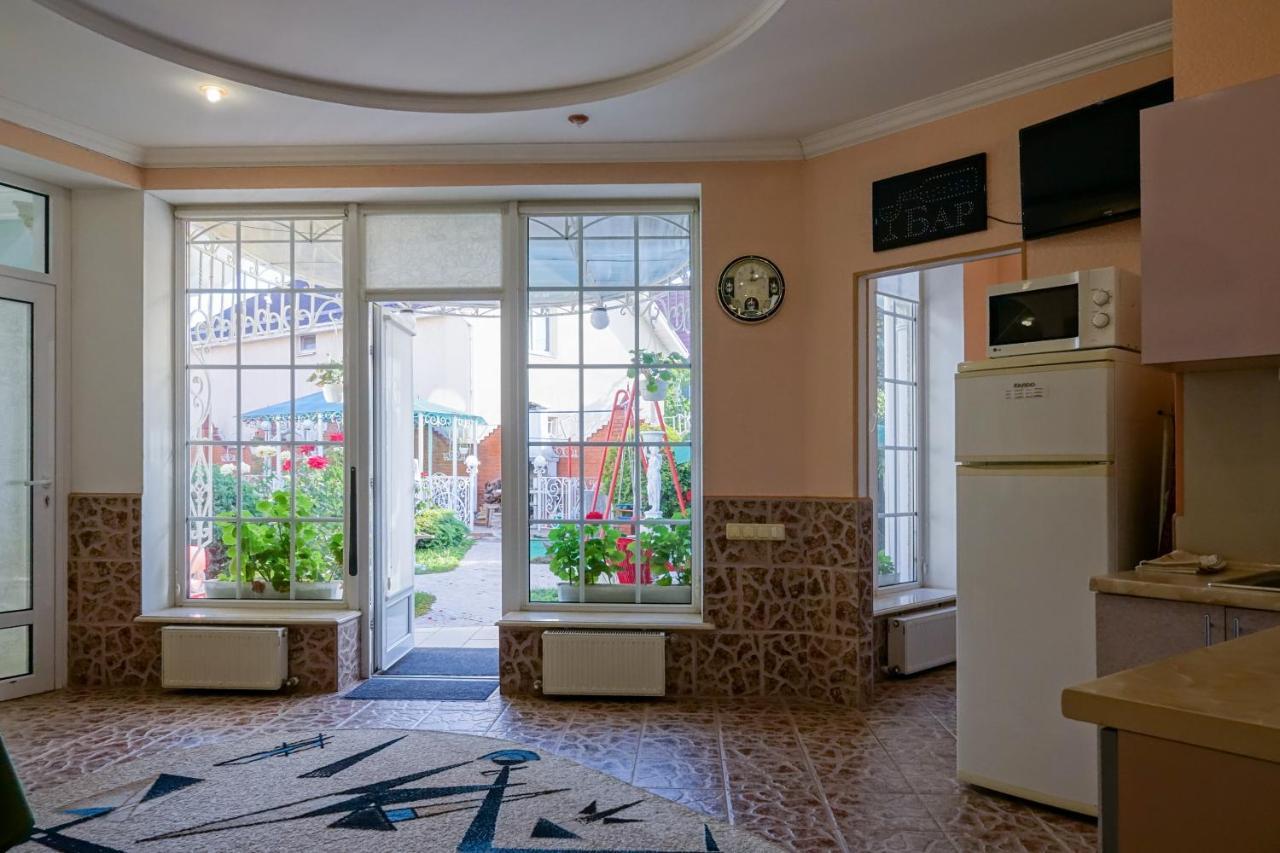 White House Apartments Odesa Exterior photo