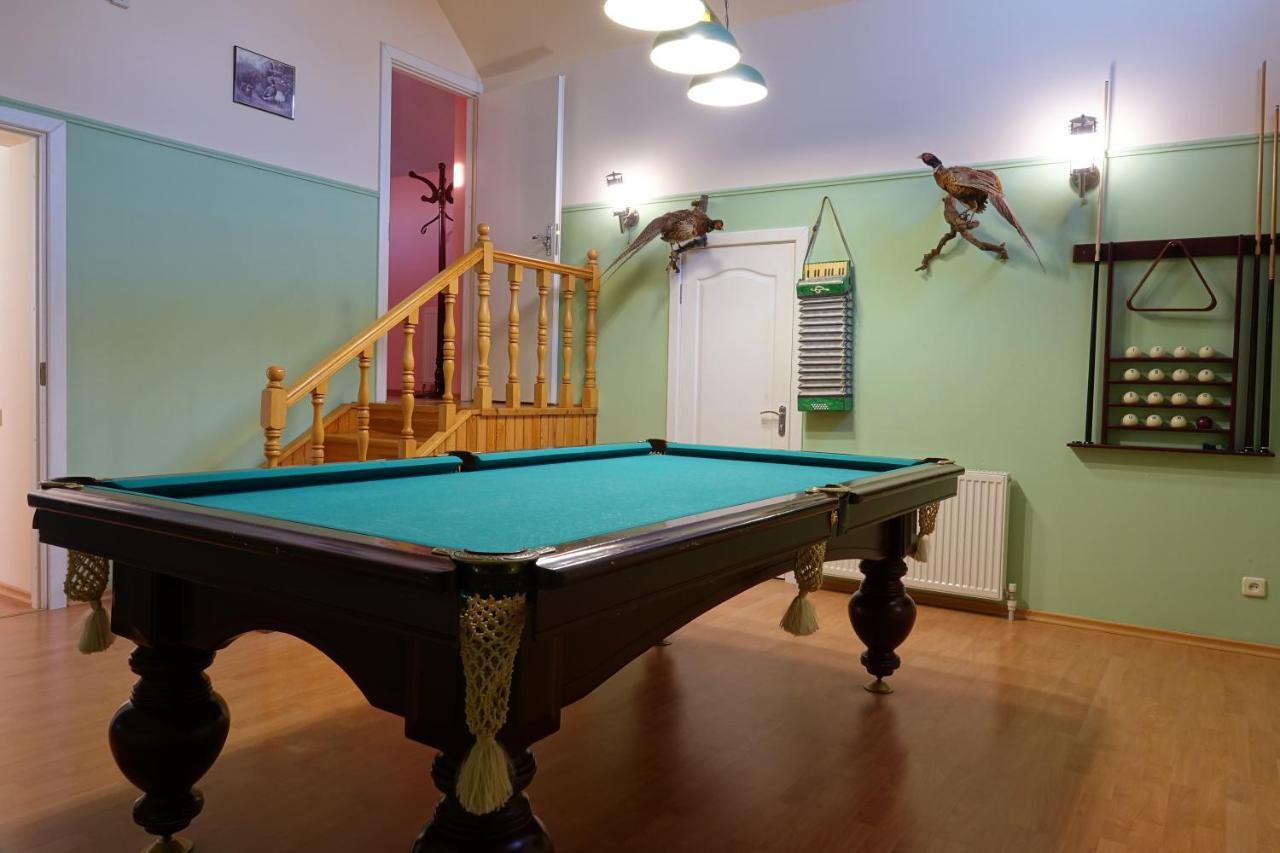 White House Apartments Odesa Exterior photo