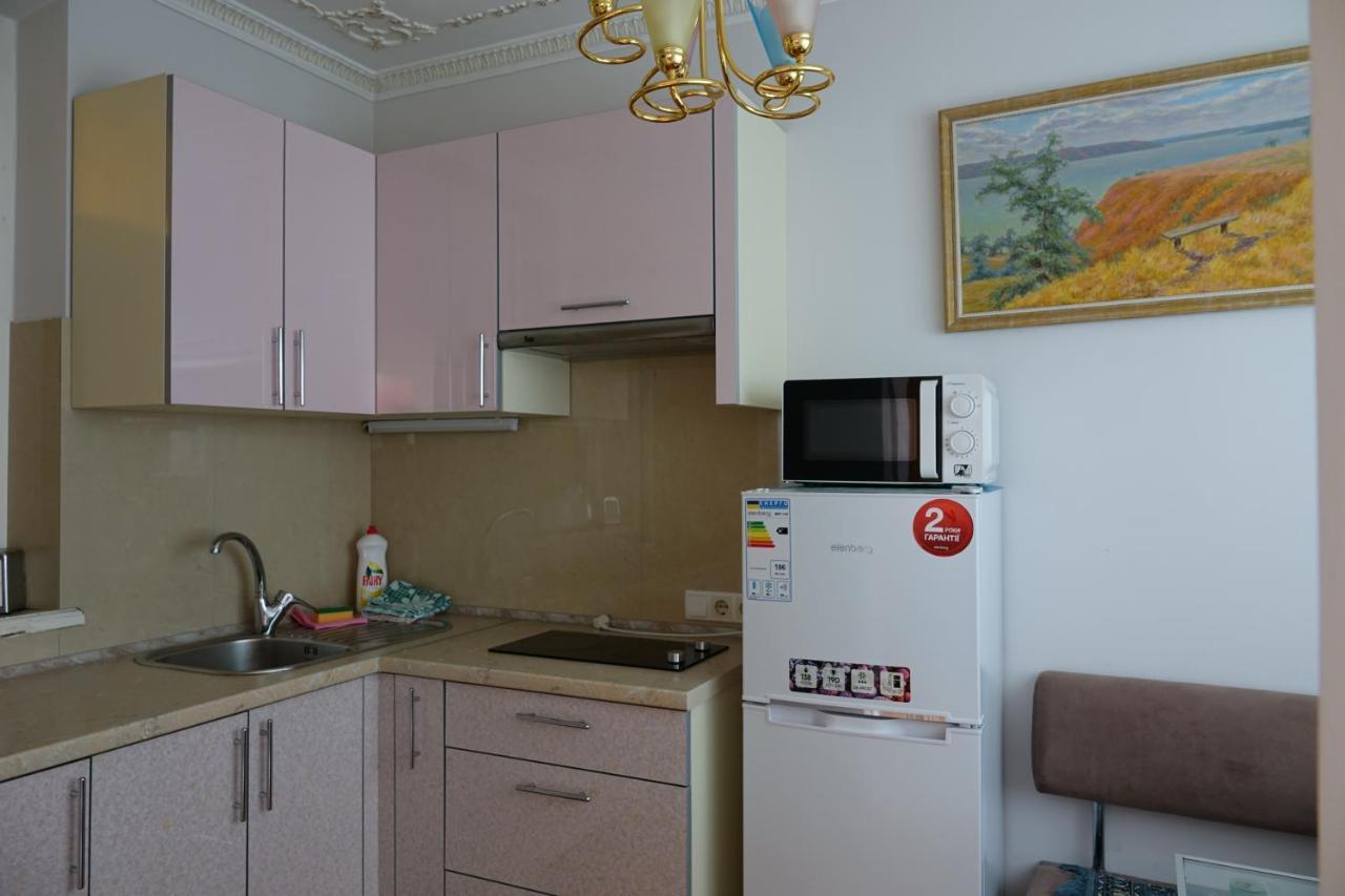 White House Apartments Odesa Exterior photo